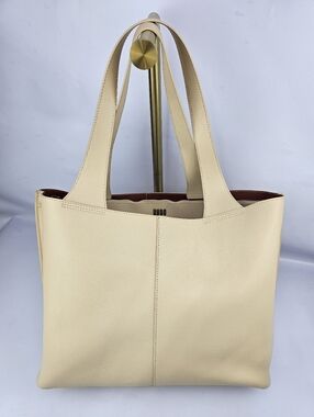 HOBO Vita Pebbled Leather Large Travel Work Everyday Tote Cream